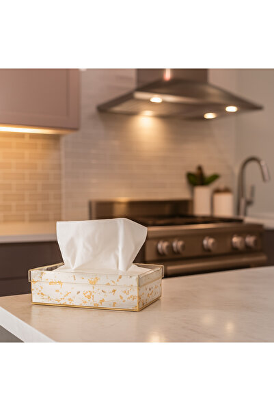 Dania ✨ علبة مناديل أكريليك فاخرة بتفاصيل ذهبيّة راقية