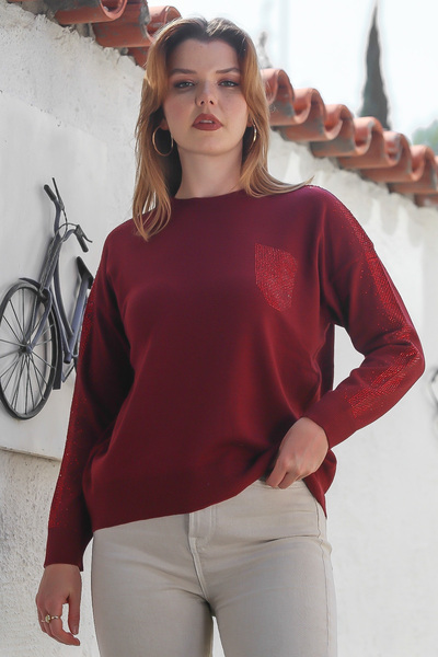 Chiccy Μπορντό πουλόβερ με στρογγυλή λαιμόκοψη, μακρύ μανίκι, με κουμπιά στο πίσω μέρος και πέτρες, casual πλεκτό πουλόβερ 65 60