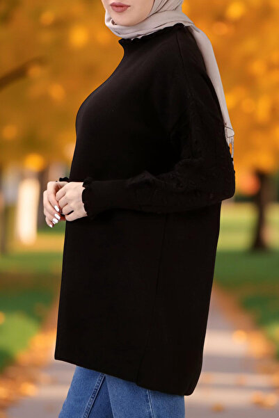 Qlees Fashion Transitional Black Knitwear Tunic Sweater with Pompom Sleeves, Crew Neck and Embossed Knit Pattern