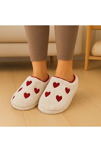 ALB TERLİK AYAKKABI SAN. TİC. LTD. ŞTİ. Γυναικείες παντόφλες Heart Plush – Μαλακές, ζεστές σόλες, άνετες χειμερινές με κόκκινο σχέδιο καρδιάς