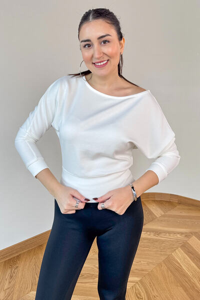 Cappmoda BLZ-5319 Beyaz Bel Lastikli Kayık Yaka Basic Fit Bluz