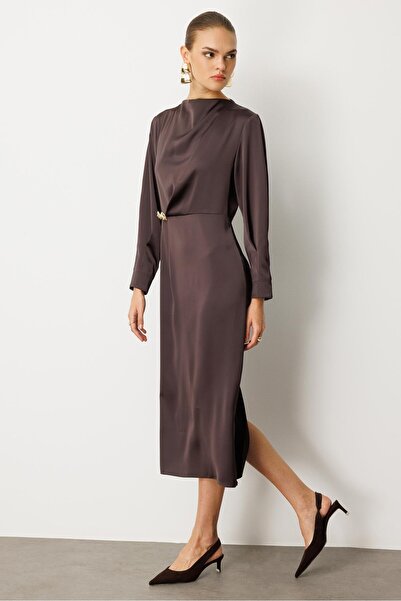 Nefeli Drapeli Yüksek Yaka Midi Elbise KAHVE