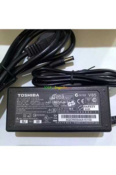 Toshiba شاحن كمبيوتر محمول أصلي