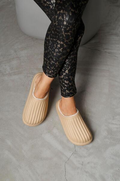 Beyond Kadın Bej Homey İçi Yumuşacık Kürklü Su Geçirmez Kışlık Ev Terliği 3cm BYNDHFAY01