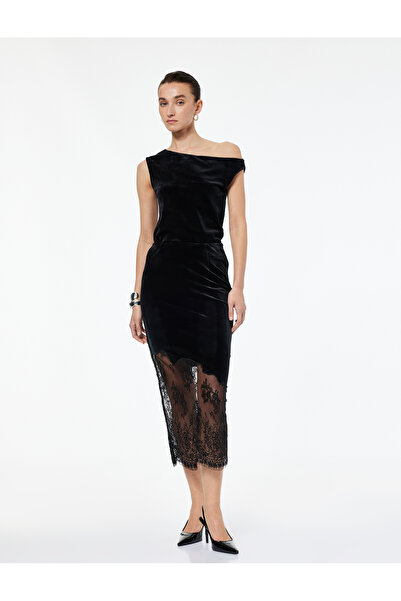 Koton Asymmetrical Neckline Sleeveless Velvet Blouse