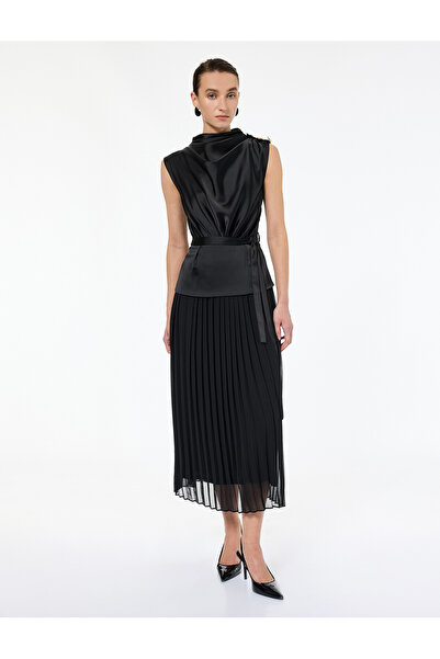 Koton Kolsuz Dik Yaka Kuşak Detaylı Uzun Piliseli Saten Elbise