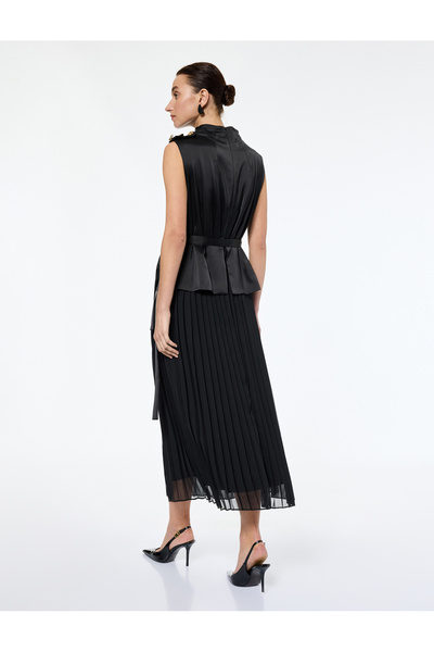 Koton Kolsuz Dik Yaka Kuşak Detaylı Uzun Piliseli Saten Elbise