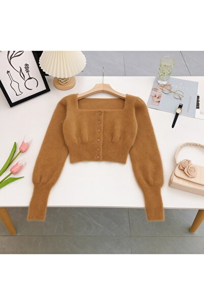 Besan Women's Short Down Coat, Festive Winter Jacket with Long Fur Sleeves