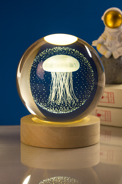 Zogira Büyüleyici Deniz Anası 3D Işıklı Cam Küre | Ahşap Altlıklı LED Gece La...