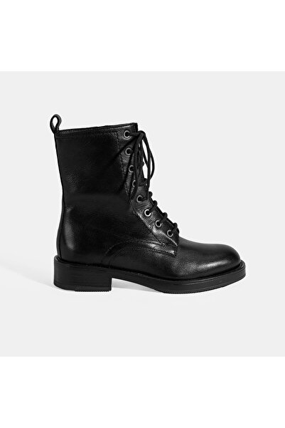 Desa Women's Black Lace-Up Leather Boots