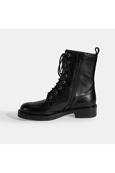 Desa Women's Black Lace-Up Leather Boots