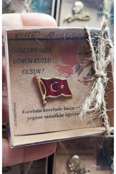 Mezuniyet hediyesi, Öğretmenler günü hediyesi, Türk Bayrağı yaka rozeti, 1 adet, kutulu
