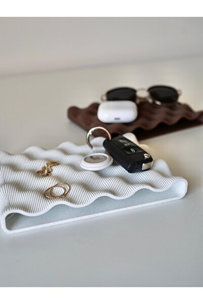 VITRUVIA صينية مجوهرات مموجة