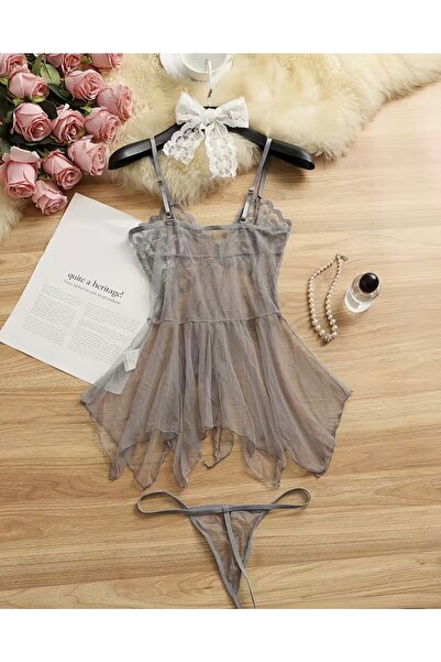 Trendiverse ve çekici şeffaf tül  gecelik tanga takım