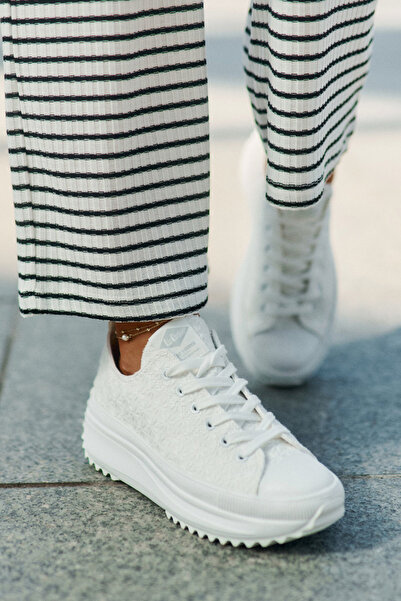 Lee Cooper Women's Sneakers With Embroidery On Platform LCW-25-31-3465L White 37