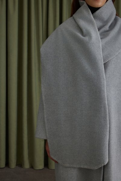 Aker Mobile Shawl Detailed Coat