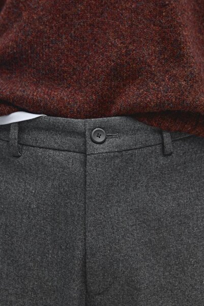 Massimo Dutti Dokulu detaylı jogger pantolon