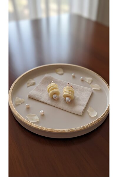 Lu Atelier Ivory Pearl Handmade Polymer Clay Earrings – Cream Spiral Shape and Pearl Detail