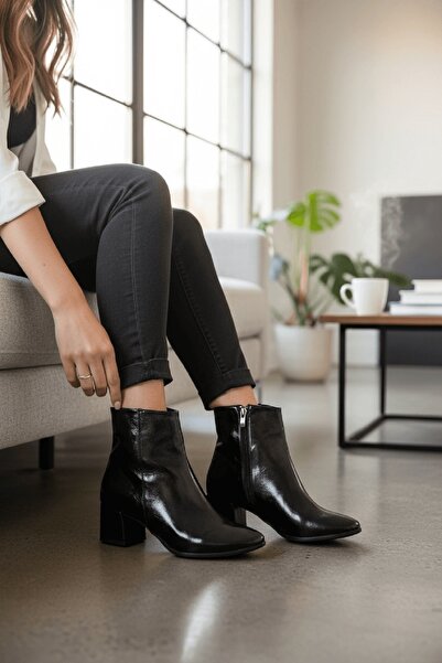 DİVOLYA Fiamma Black Wrinkled Patent Leather (5 cm Heels) Daily Use Women's Boots