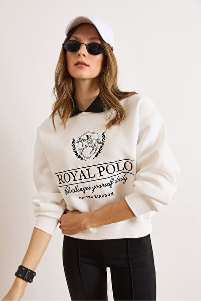 Olalook Kadın Beyaz Polo Yaka Nakışlı Şardonlu Sweatshirt SWT-19000773