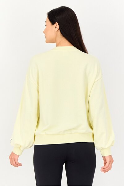 New Balance Women Oversized Fit Long Sleeve Training Sweatshirt, Light Yellow