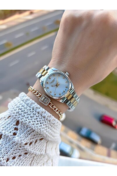 Lee Cooper Women's Wristwatch with Steel Strap 3 Atm Water Resistant 2 Years Warranty Bc.08212.220