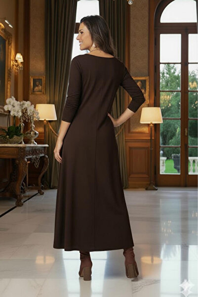 Nevin Kaya Moda Καφέ φόρεμα από χτενισμένο βαμβάκι με κρυφή τσέπη που κάνει το σώμα να φαίνεται λεπτότερο