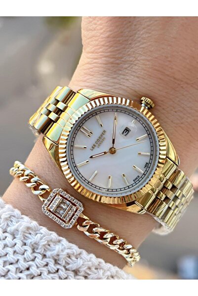 Lee Cooper Women's Wristwatch with Steel Strap 3 Atm Water Resistant 2 Years Warranty Bc.08210.120