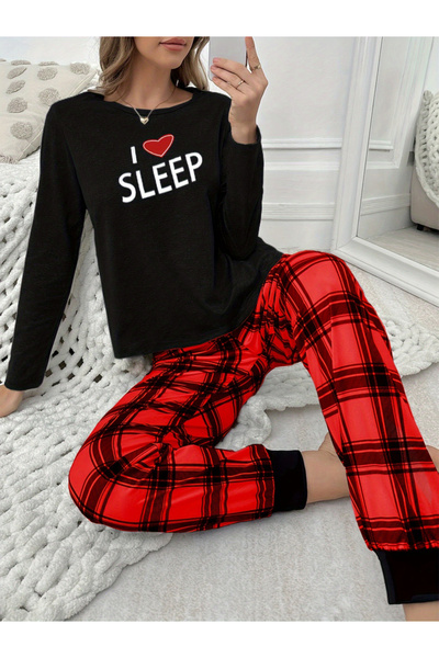 Take Two By Styli طقم بيجاما مع تيشيرت مطبوع عليه شعار نصي