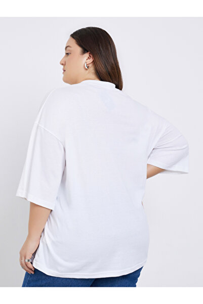 Styli Plus Size Oversized T-Shirt with Floral Embroidery