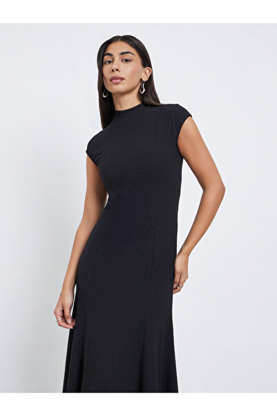 Styli Black Asymmetric Hem Cap Sleeves Maxi Dress