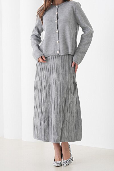 VAGGON Women's Gray Crew Neck Buttoned Cardigan and Pleated Midi Skirt Set Vs01441