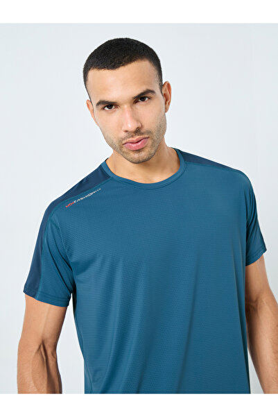 Styli Regular Fit Shoulder Contrast Detail Athleisure T-Shirt