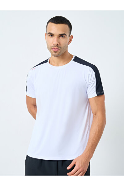 Styli Regular Fit Shoulder Contrast Detail Athleisure T-Shirt