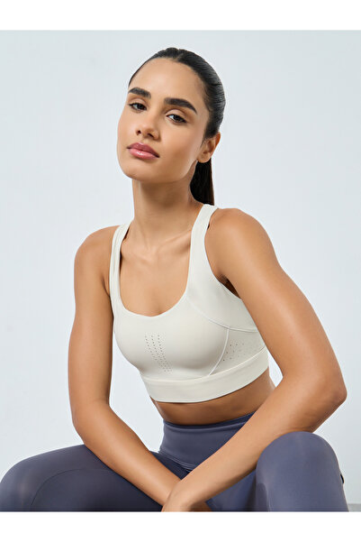 Styli Hook and Eye Racerback Perforated Sports Bra