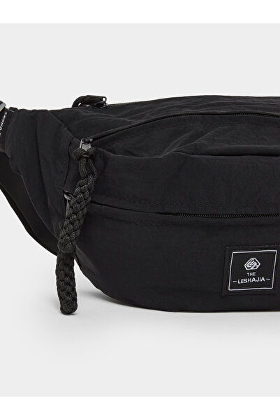 Styli Men Black Crossbody Bag with Zip Pocket