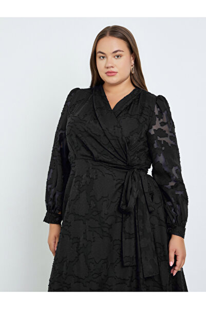 Styli Plus Size Black Maxi Wrap Dress