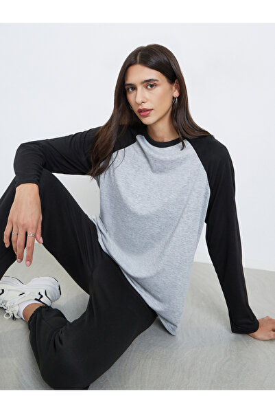 Styli Color Block Crew Neck Oversized T-Shirt