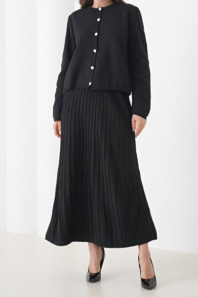 VAGGON Women's Black Crew Neck Buttoned Cardigan and Pleated Midi Skirt Set Vs01441