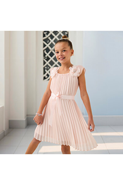 Juniors Pleated Dress with Floral Applique and Tie-Up Belt