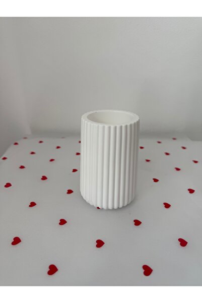 BY CLEO FLOWER VASE