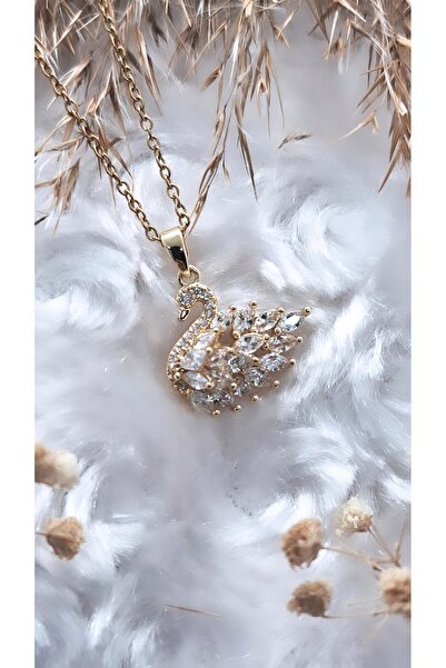 Serenity قلادة من الفولاذ على شكل بجعة مرصعة بحجر الزركون الأبيض