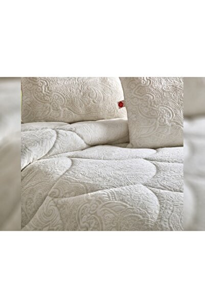 Talis Posh Cream Plush 1-Person Quilt, 155x215 cm