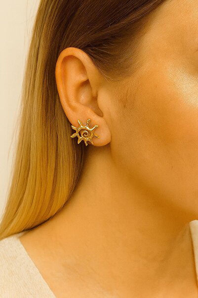 uğurlu dükkan Mini Gold Sun Earrings