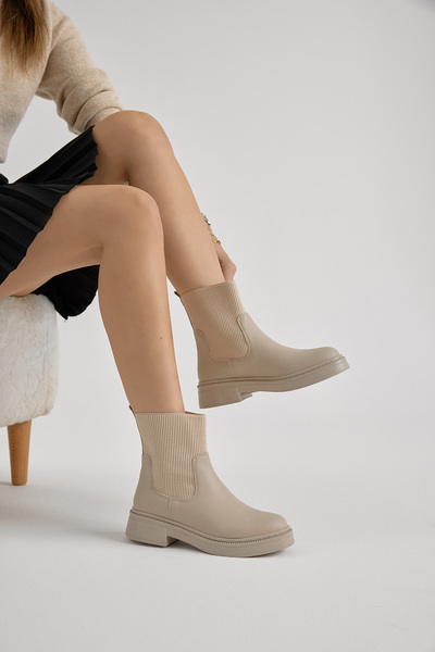 Tonny Black Kadın Bej Cilt Kalın Termo Taban Lastik Boğazlı Bot