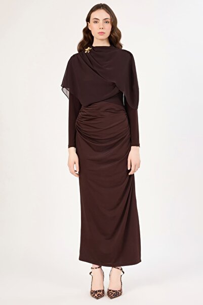 FEVER Drape detaylı broş aksesuarlı elbise