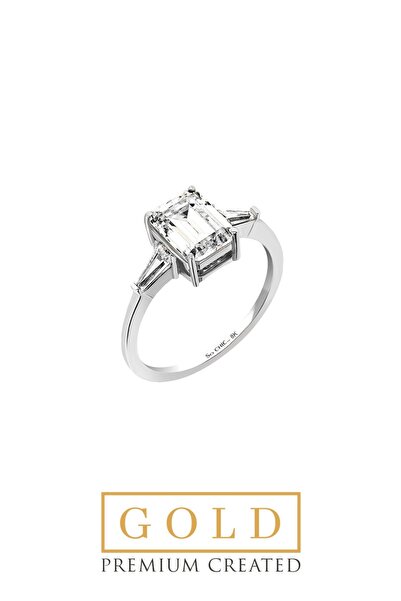 So CHIC... Beyaz Altın Sertifikalı Premium Created Taşlı Emerald Kesim Tektaş Yüzük