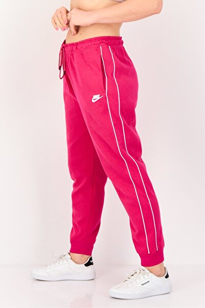 Nike Women Standard Fit Outdoor Sweatpants, Fuchsia