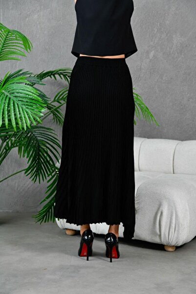 Işşıl 10807-Cloche Cut Flexible Knit Skirt