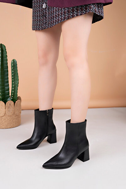 NewQueens Kadın Günlük Bot Kadın Topuklu Bot Kadın Siyah Sade Deri Bot